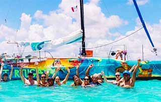 The Best Cozumel Catamran tour in Cozumel Mexico to snorkel